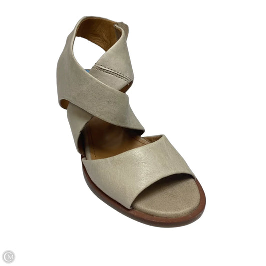 Sandals Heels Block By Sofft In Tan, Size: 6
