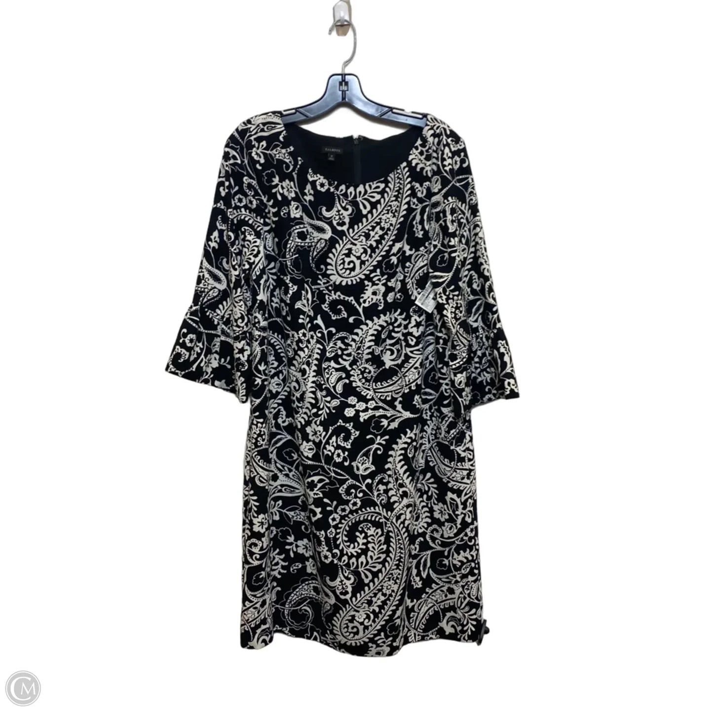 Dress Casual Short By Talbots In Black & White, Size: L
