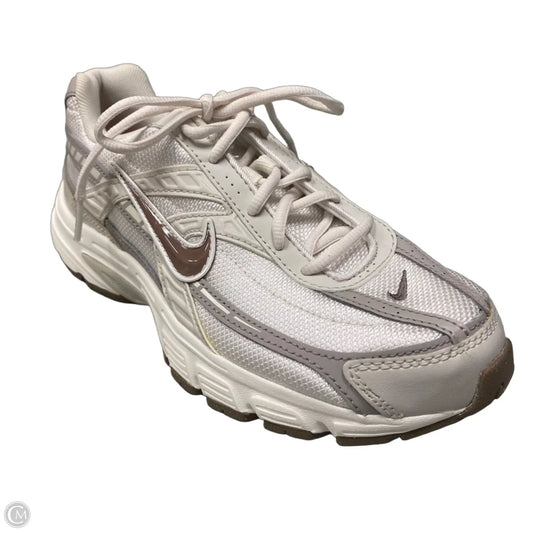 Shoes Athletic By Nike In Cream & Grey, Size: 8