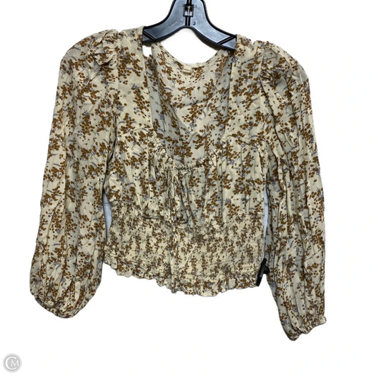 Top Long Sleeve By Grade & Gather In Cream, Size: M