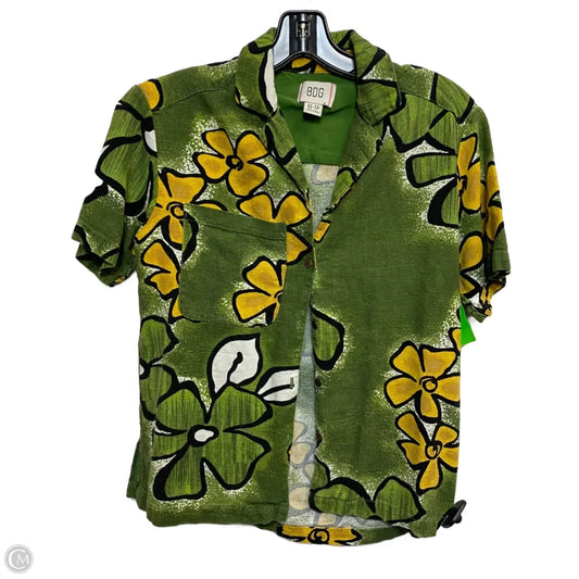 Top Short Sleeve By Urban Outfitters In Green, Size: Xs