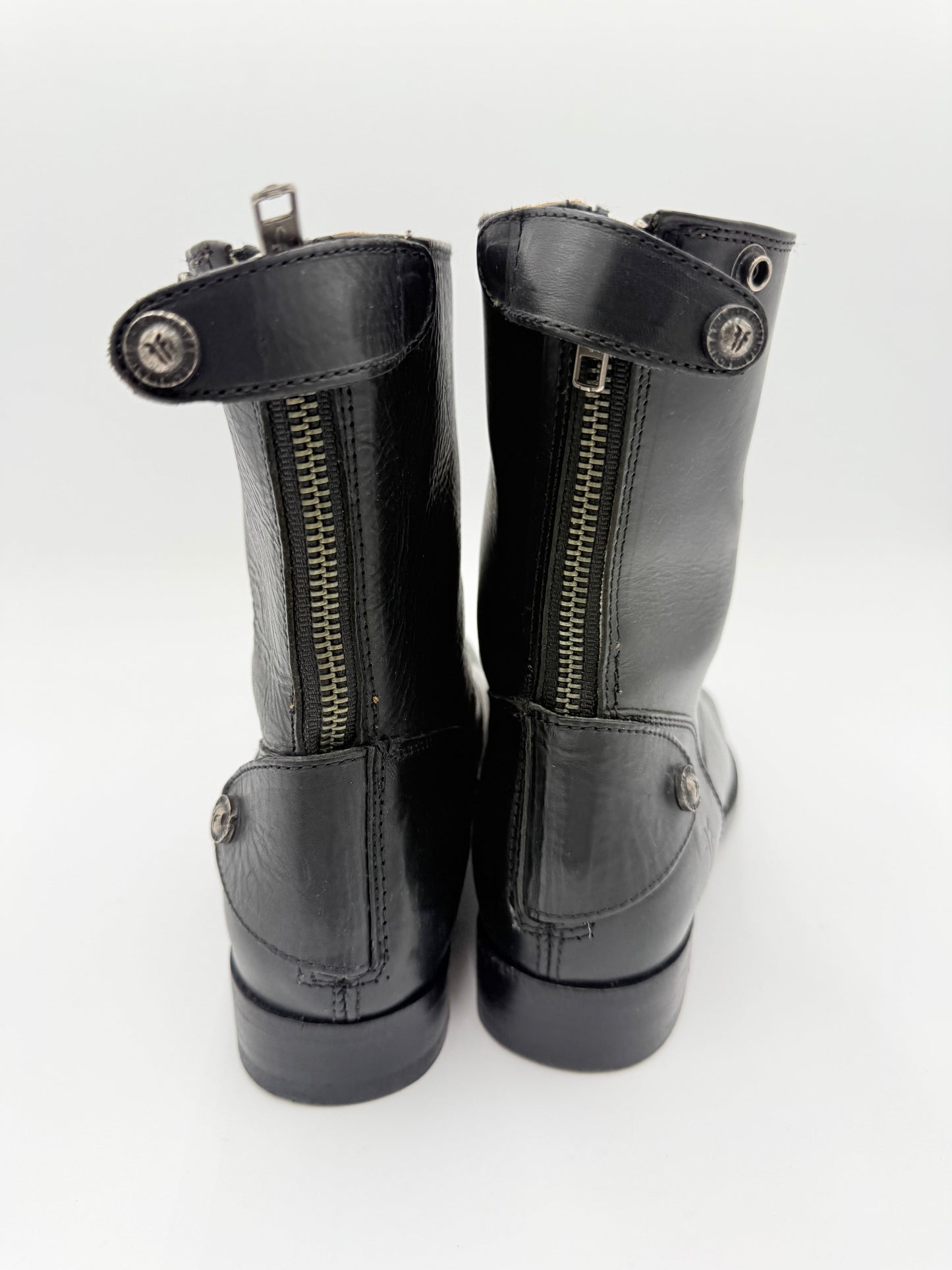 Boots Designer By Frye In Black, Size: 9.5