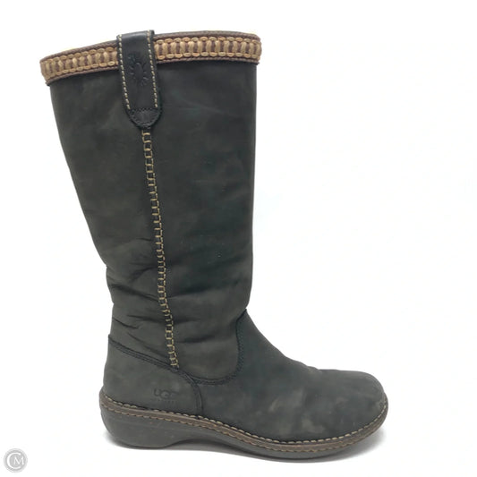 Boots Designer By Ugg In Black, Size: 9