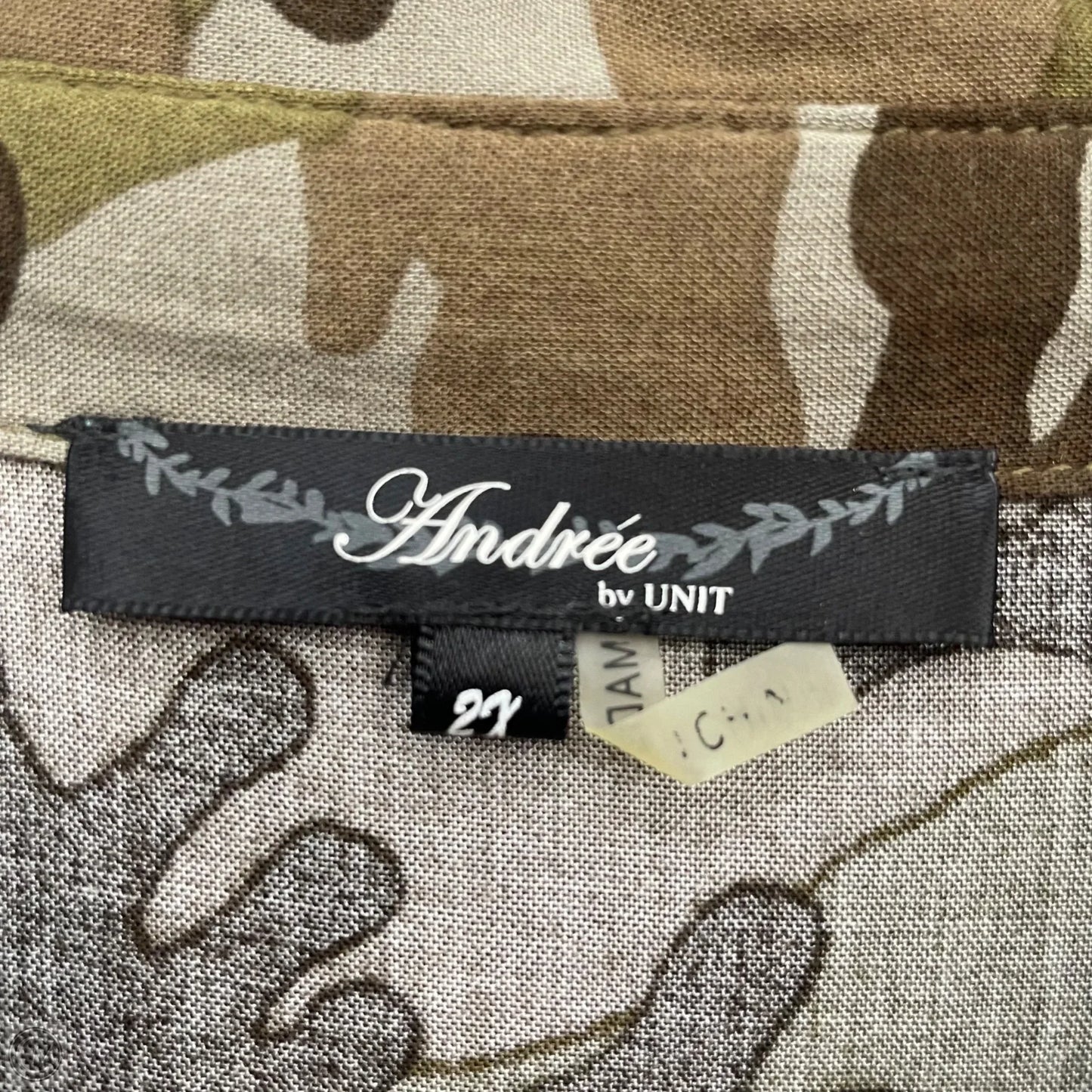 Top Long Sleeve By Andree By Unit In Camouflage Print, Size: 2x