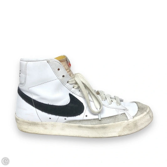 Shoes Sneakers By Nike In White, Size: 8
