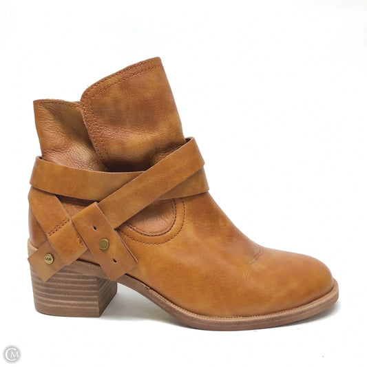 Boots Designer By Ugg In Brown, Size: 6