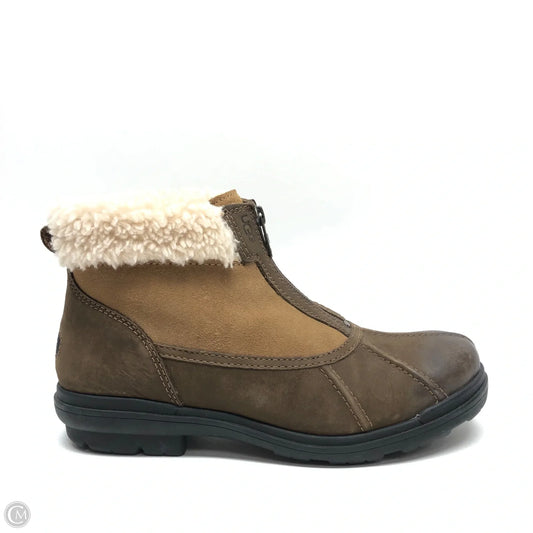 Boots Designer By Ugg In Brown, Size: 9