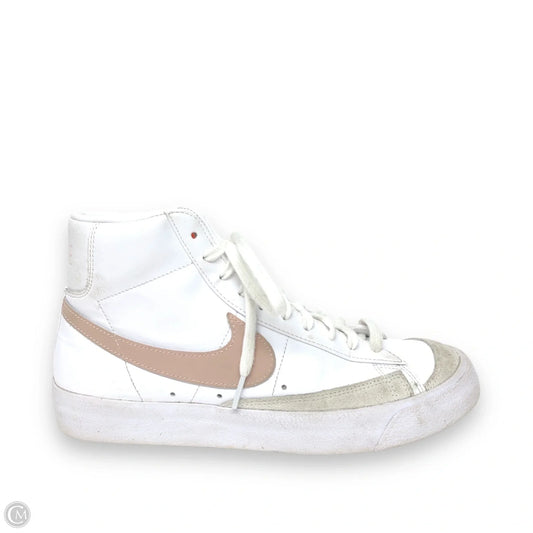 Shoes Sneakers By Nike In Cream & White, Size: 10.5