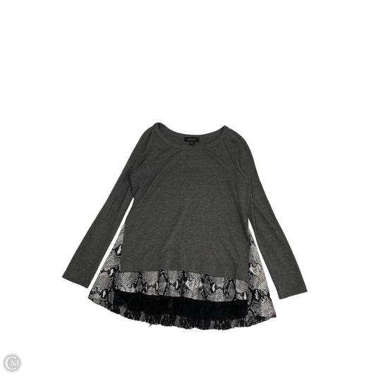 Top Long Sleeve By Karen Kane In Grey, Size: M