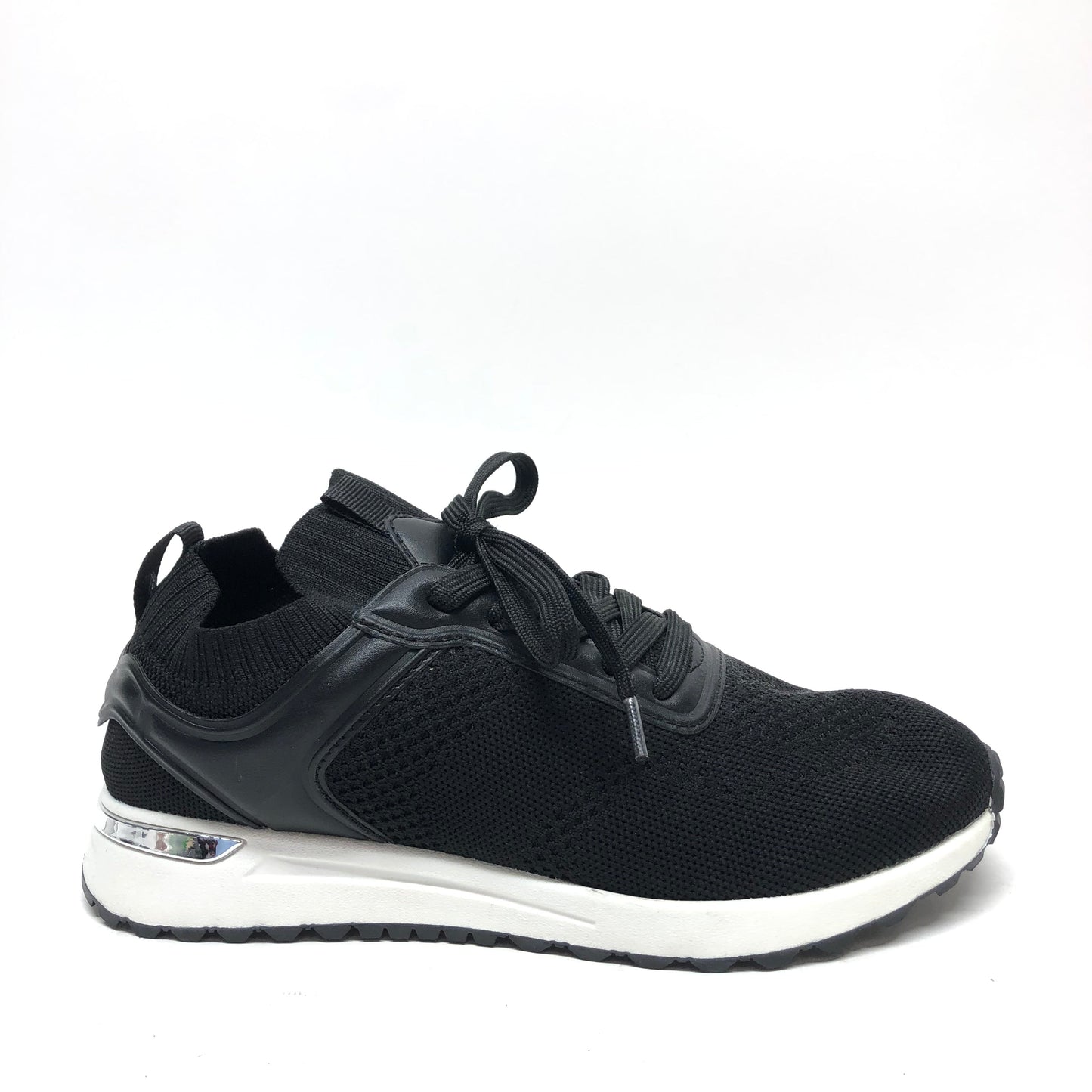 Shoes Athletic By Livi Active In Black & White, Size: 9