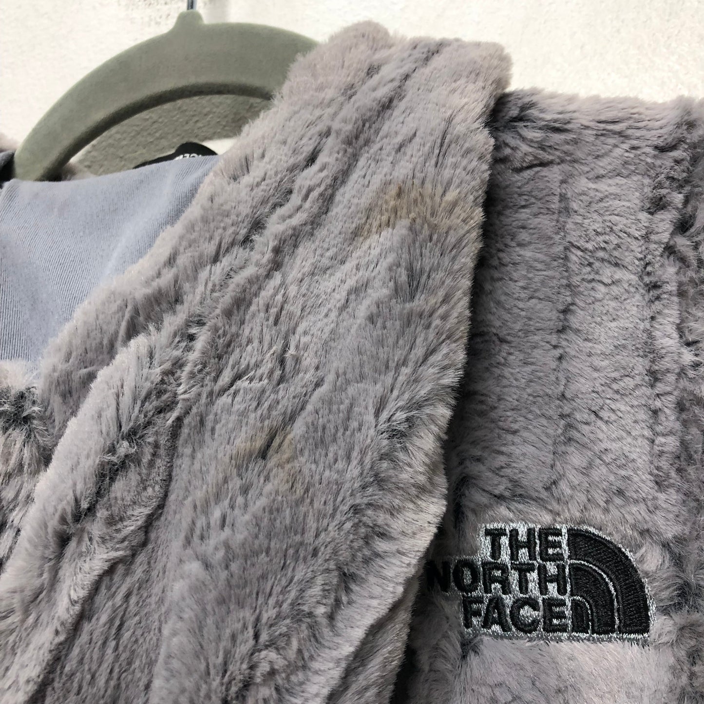 Vest Faux Fur & Sherpa By The North Face In Grey, Size: S