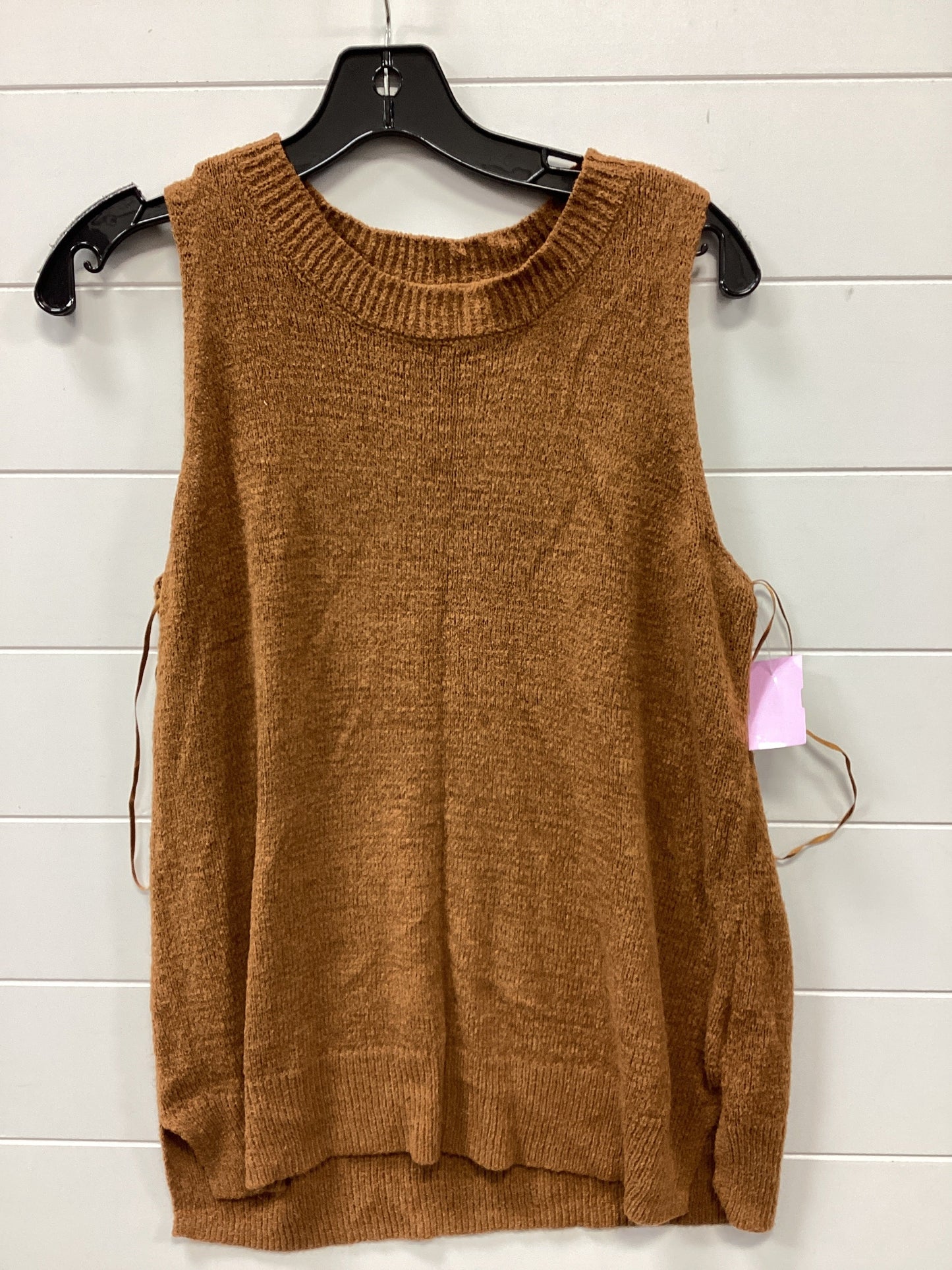 Top Sleeveless Basic By Old Navy In Tan, Size:L