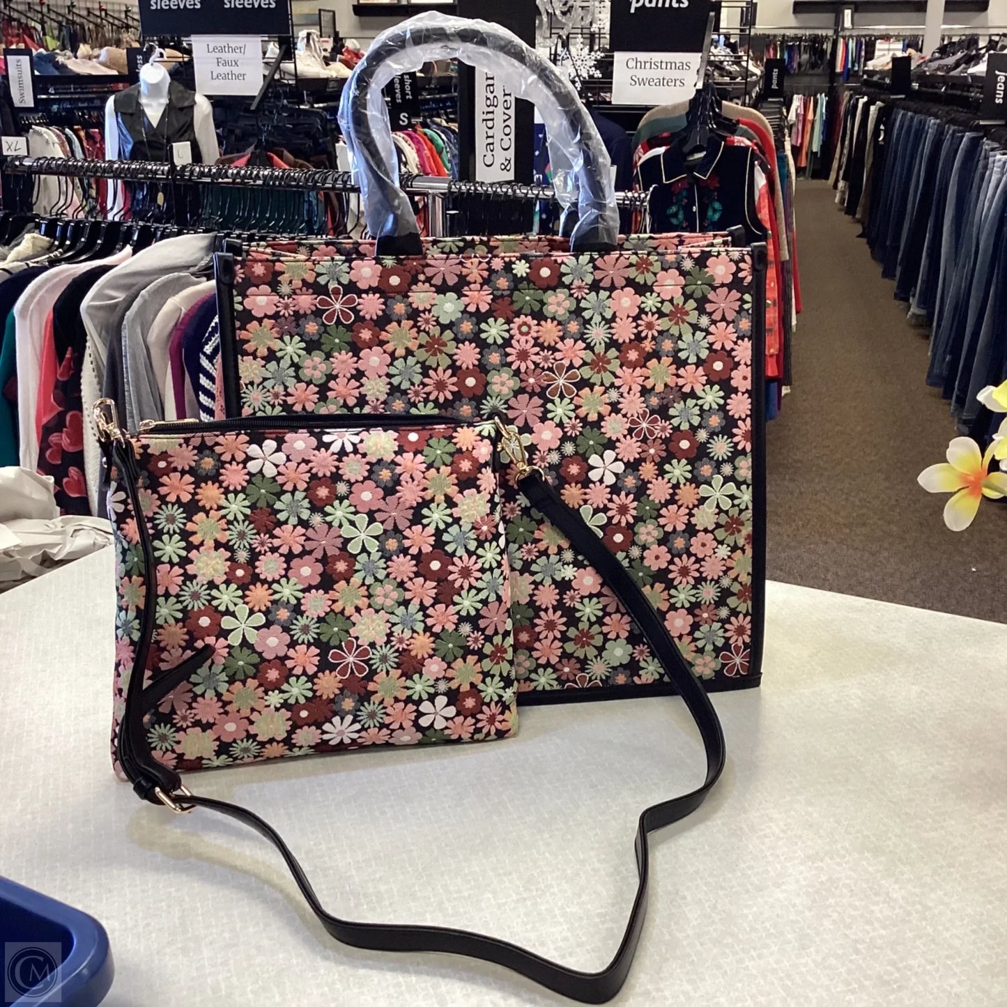 Handbag By Cato, Size: Large