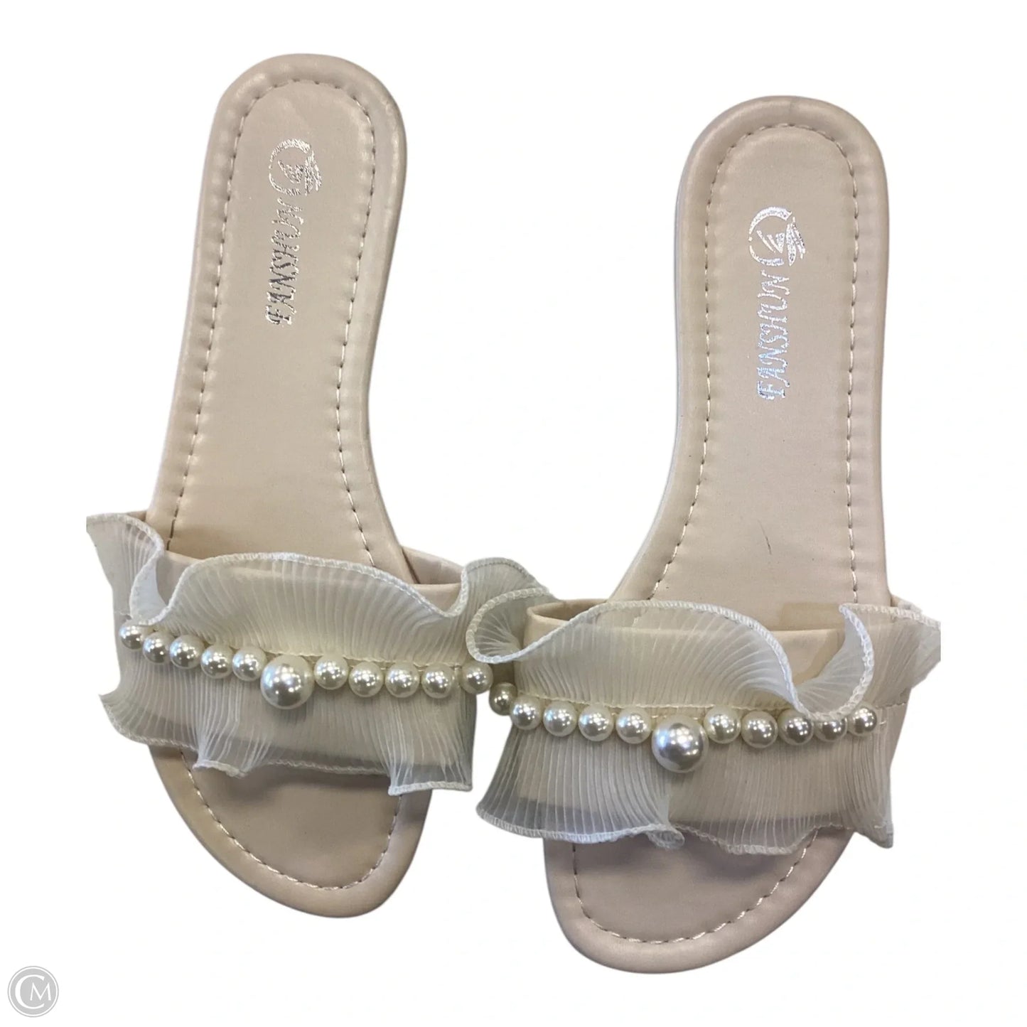 Sandals Flats By Clothes Mentor In White, Size: 10