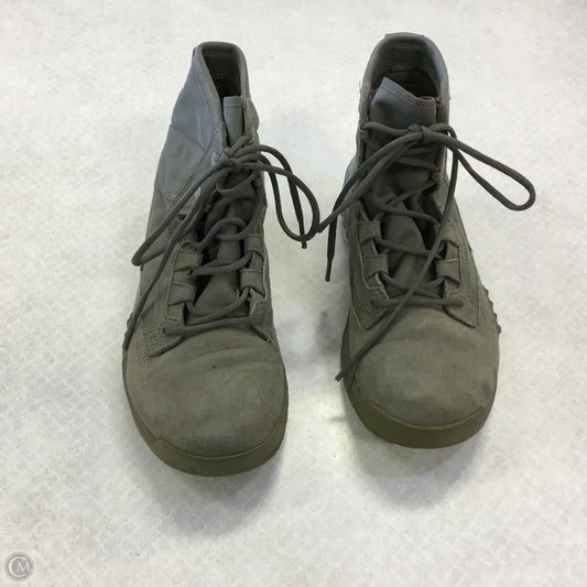 Boots Ankle Flats By Nike In Green, Size: 7.5