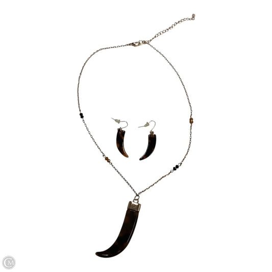 Necklace Set By Clothes Mentor, Size: 02 Piece Set