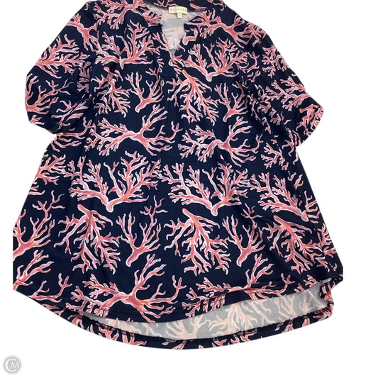 Top Short Sleeve By Simply Southern In Tropical Print, Size: S