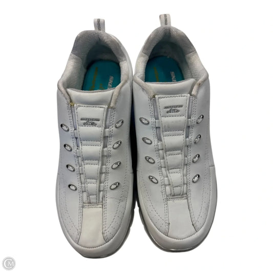Shoes Hiking By Skechers In White, Size: 8