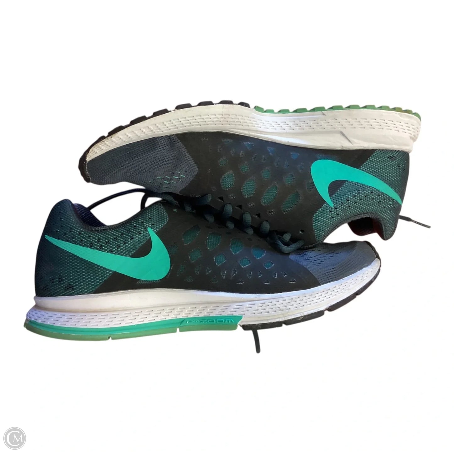Shoes Athletic By Nike In Green, Size: 7.5