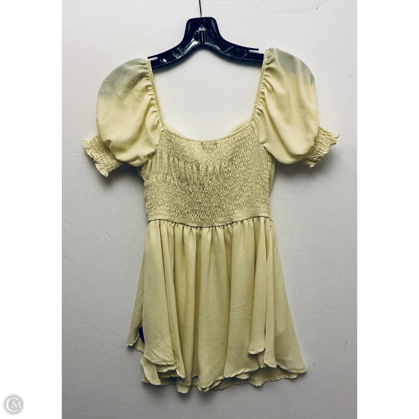 Dress Casual Short By Clothes Mentor In Yellow, Size: S