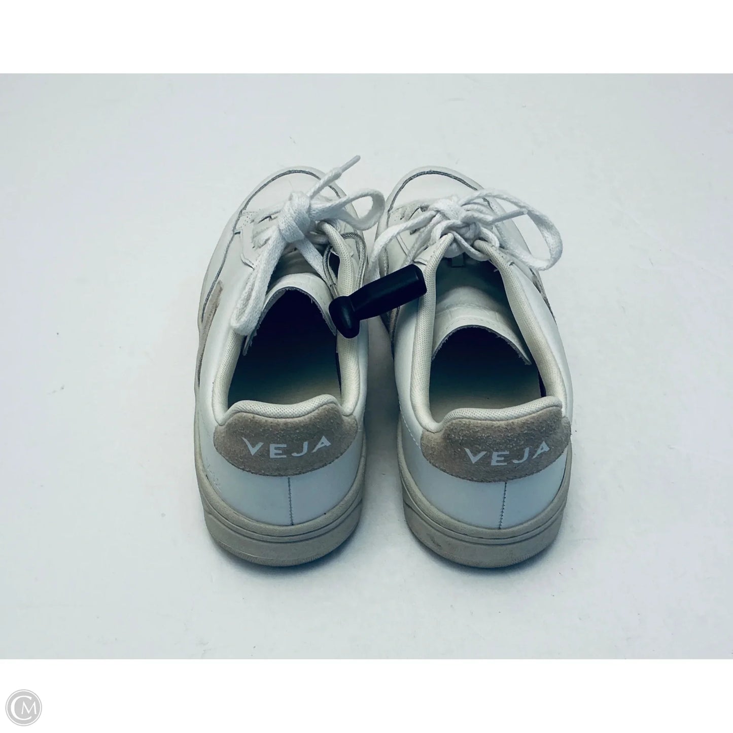 Shoes Sneakers By Veja In White, Size: 9