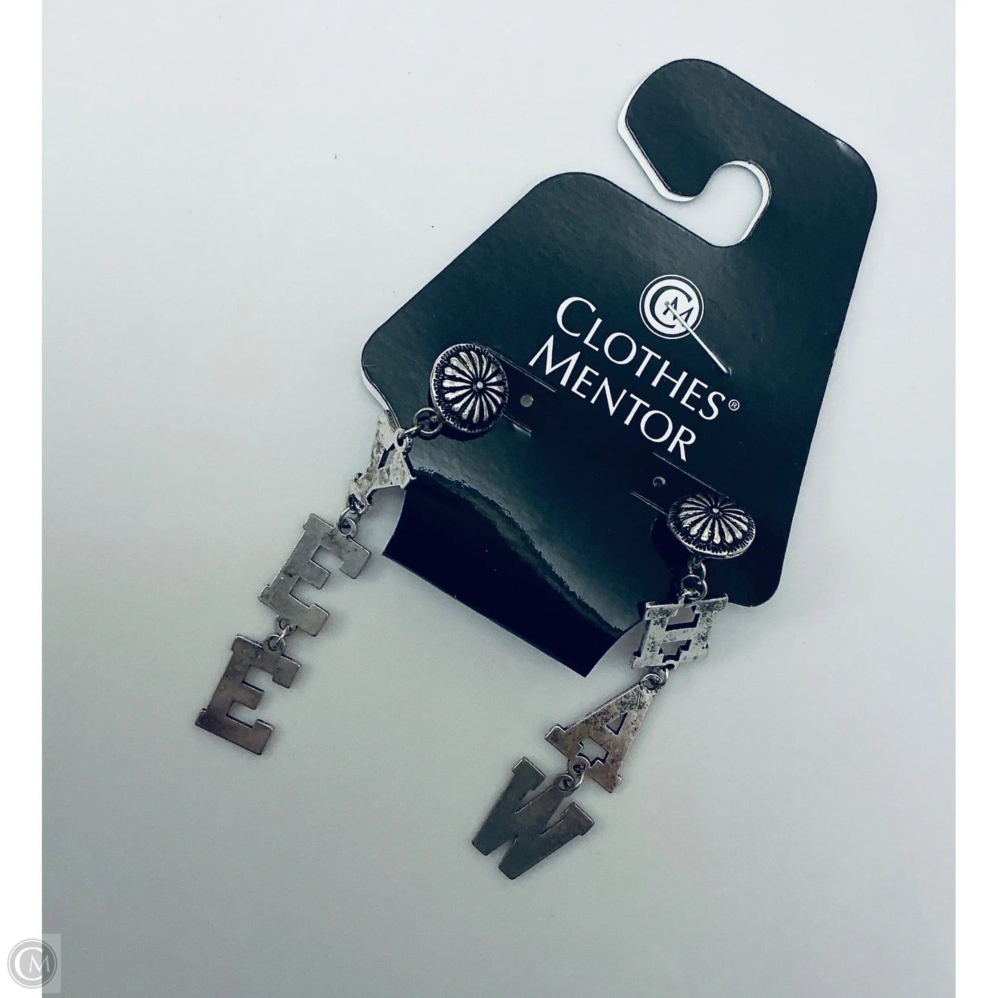 Earrings Dangle/drop By Clothes Mentor