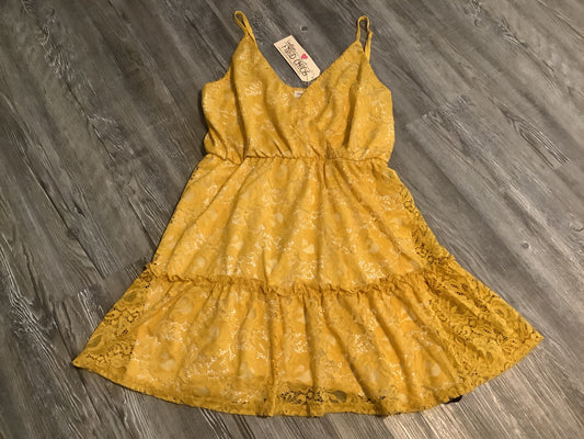 Yellow Dress Casual Short Clothes Mentor, Size L