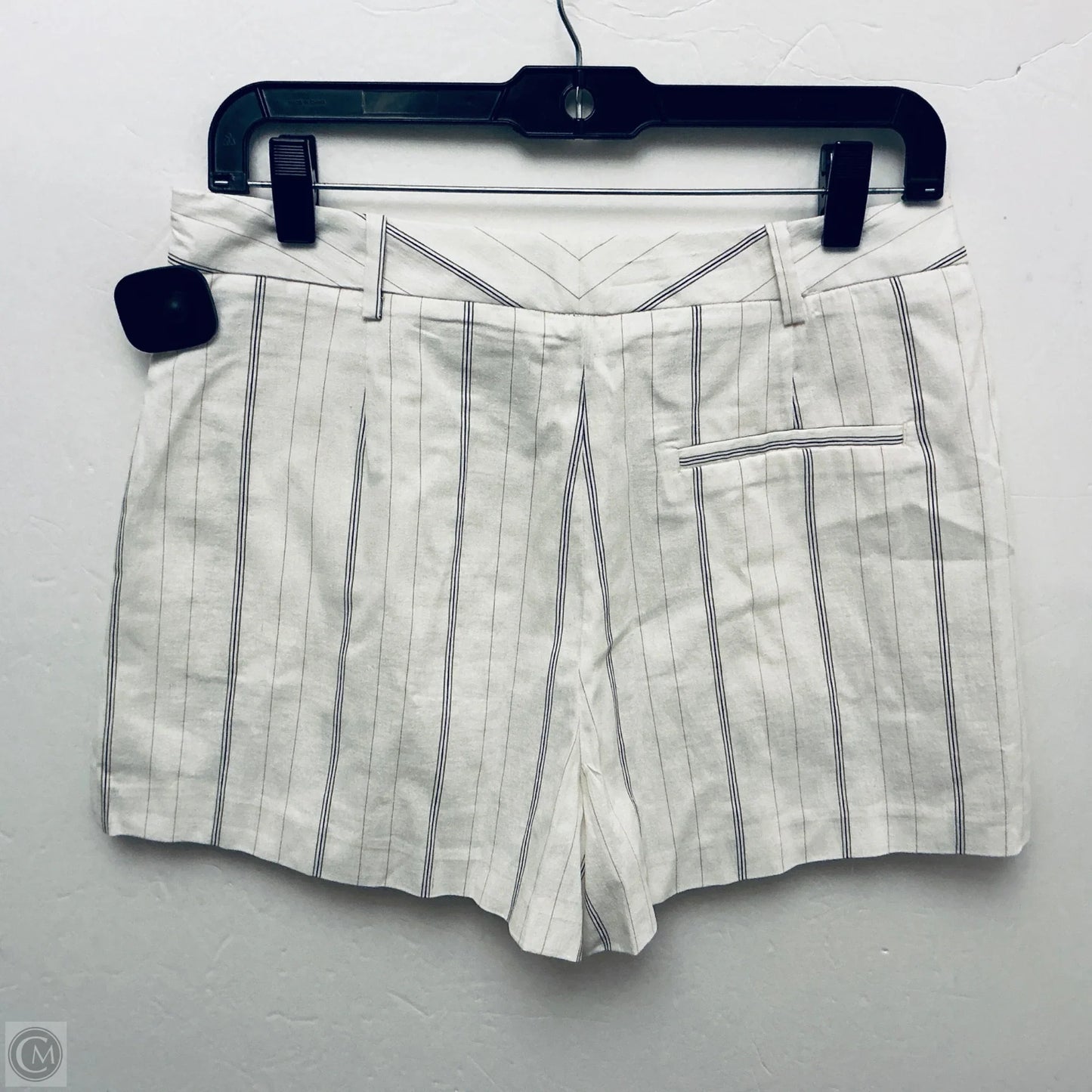 Shorts By Zara In Beige, Size: 8