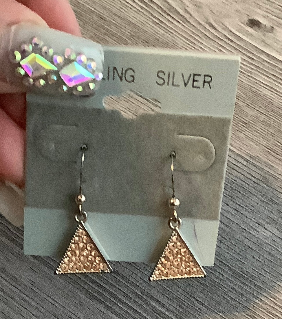 Earrings Dangle/drop By Clothes Mentor