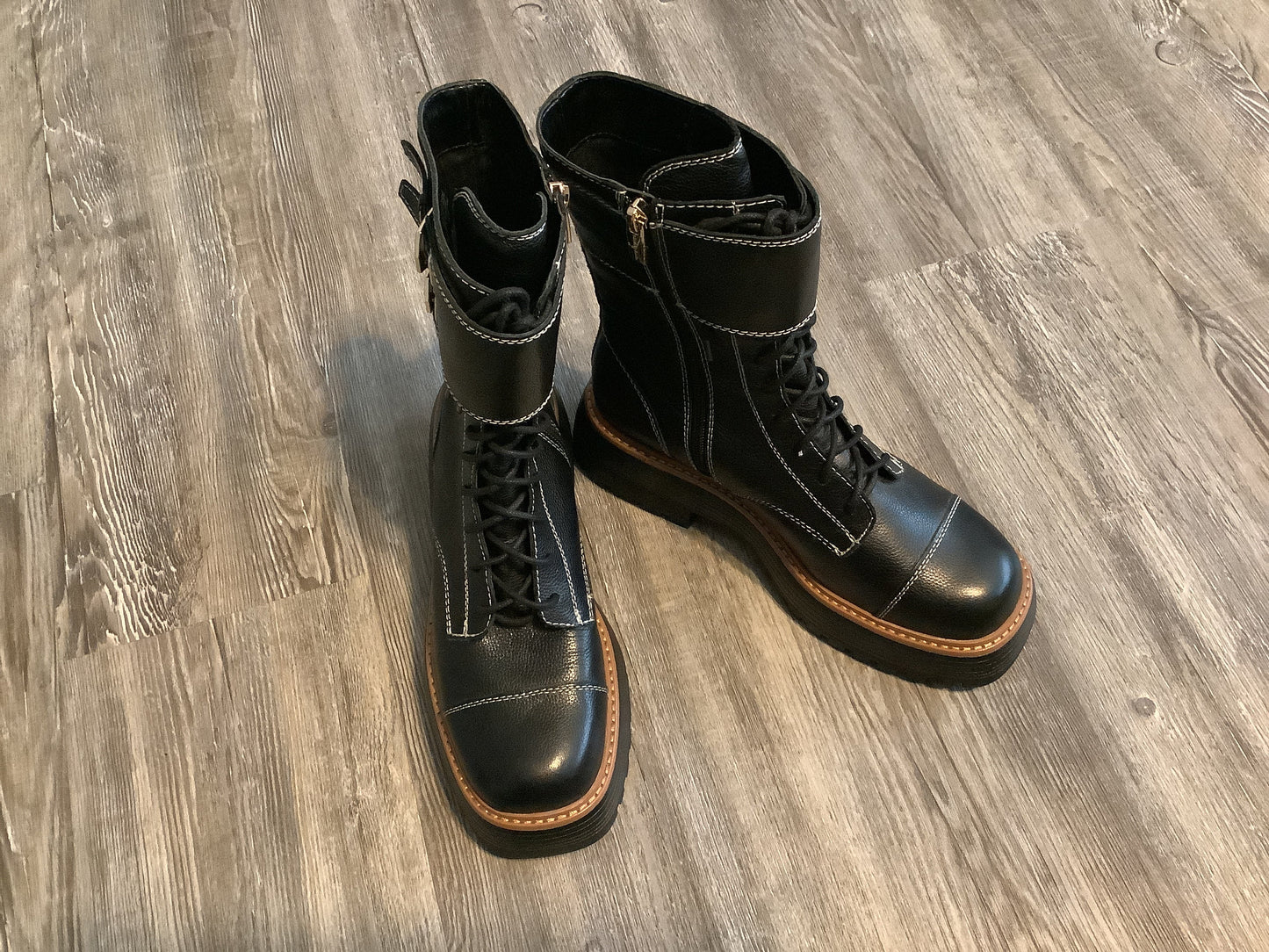 Boots Combat By Vince Camuto  Size: 8.5