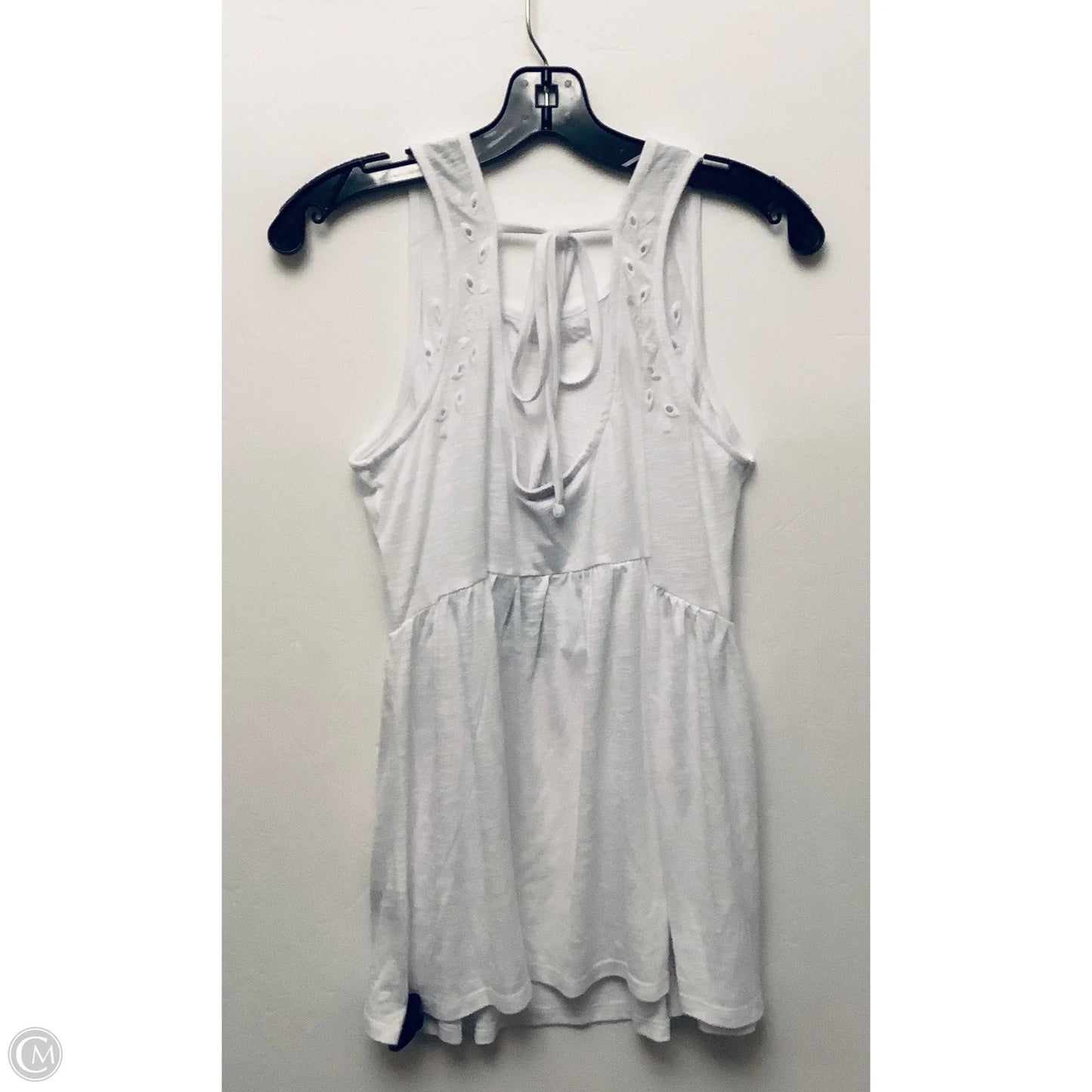 Top Sleeveless By Torrid In White, Size: M