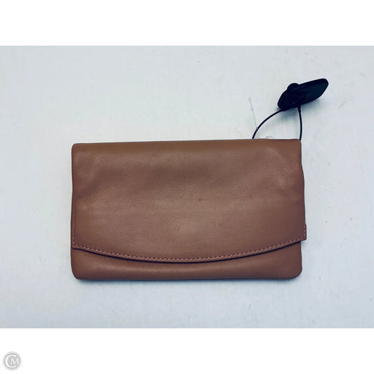 Clutch By Cmc, Size: Medium