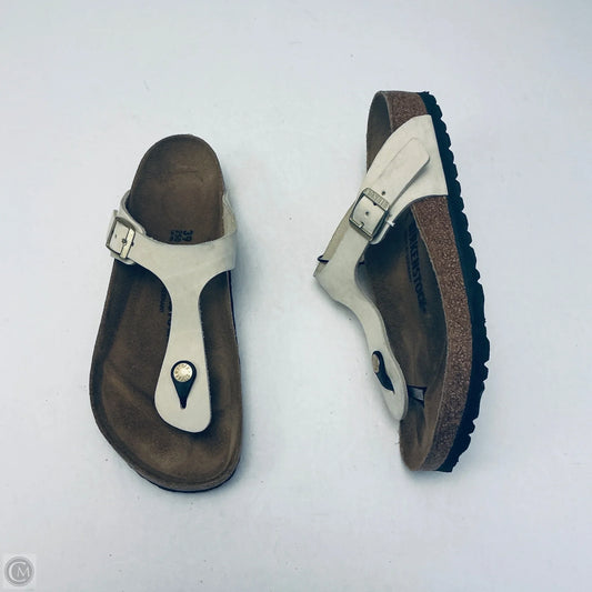Sandals Flats By Birkenstock In Cream, Size: 8