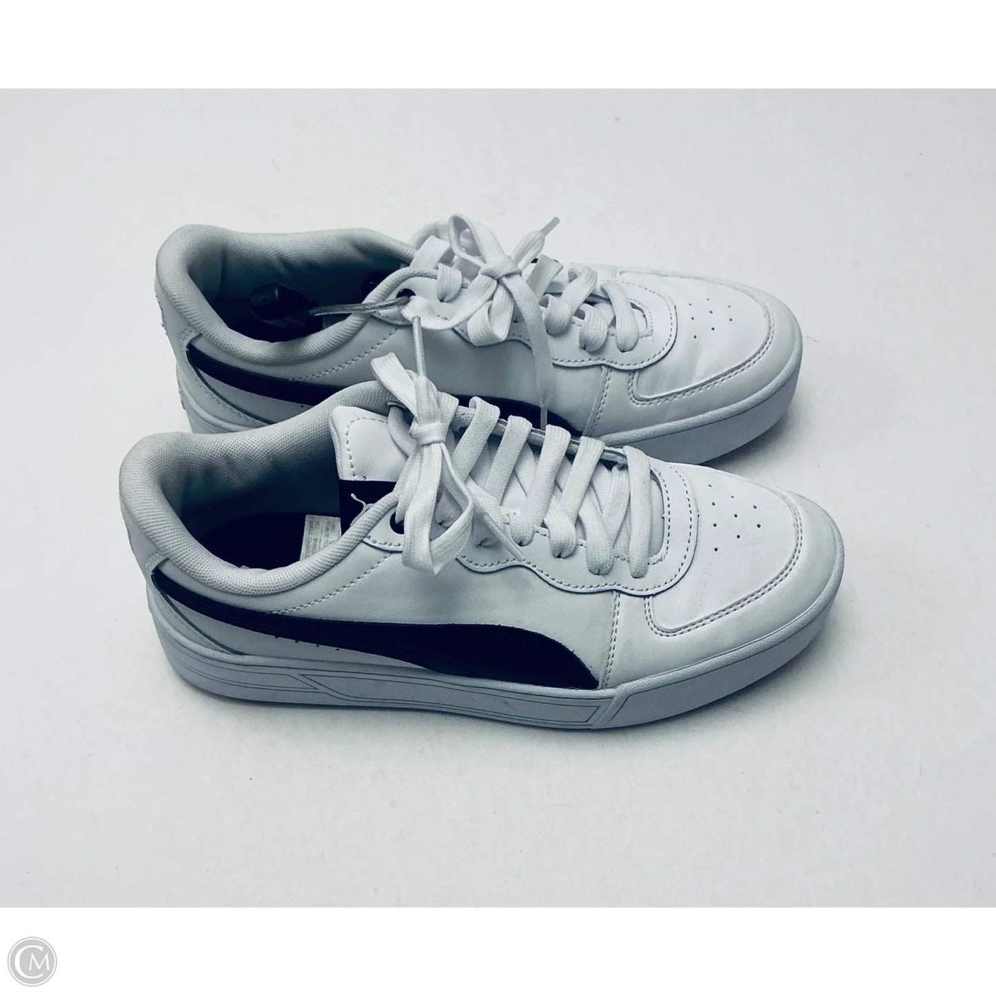 Shoes Sneakers By Puma In White, Size: 8