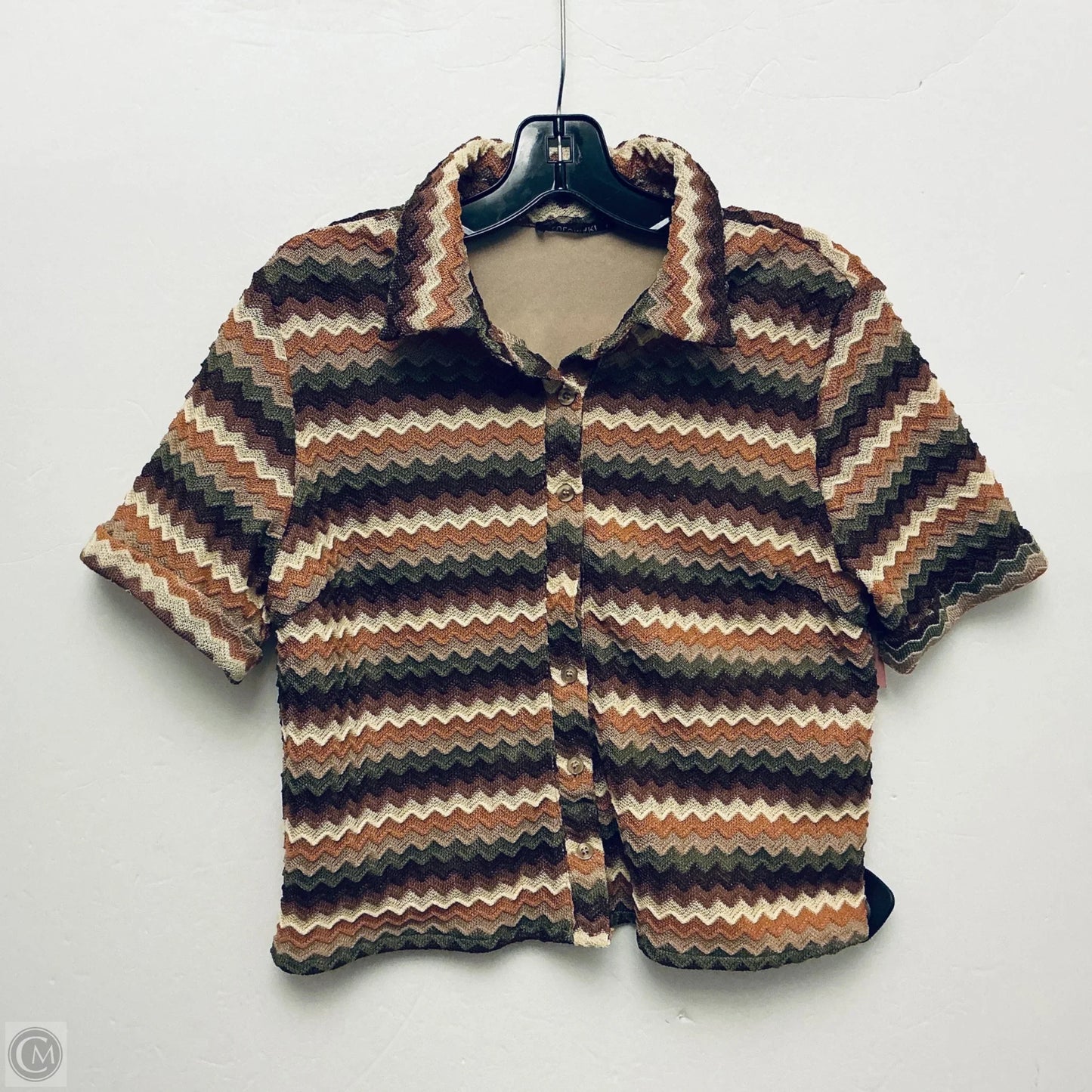 Top Short Sleeve By Lulumari In Chevron Pattern, Size: M