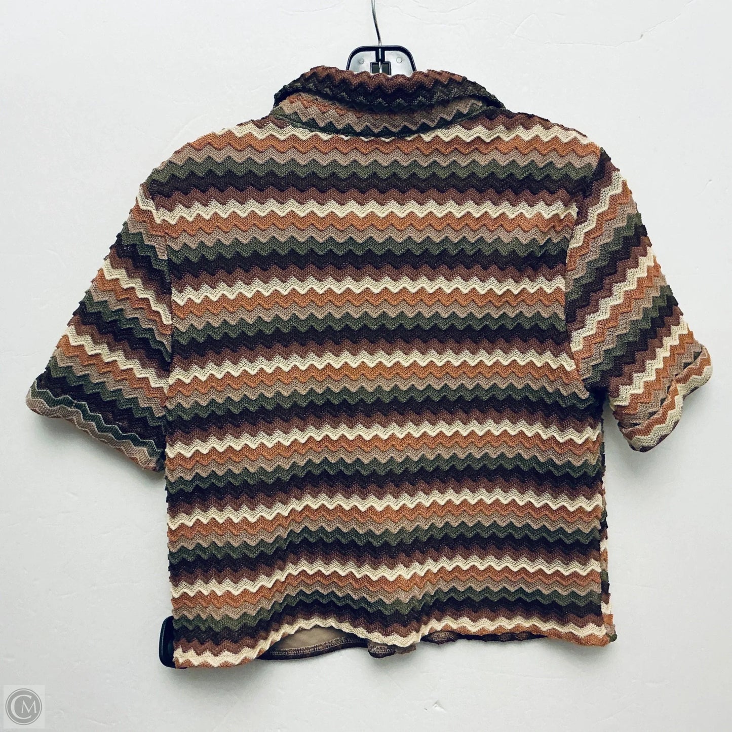 Top Short Sleeve By Lulumari In Chevron Pattern, Size: M