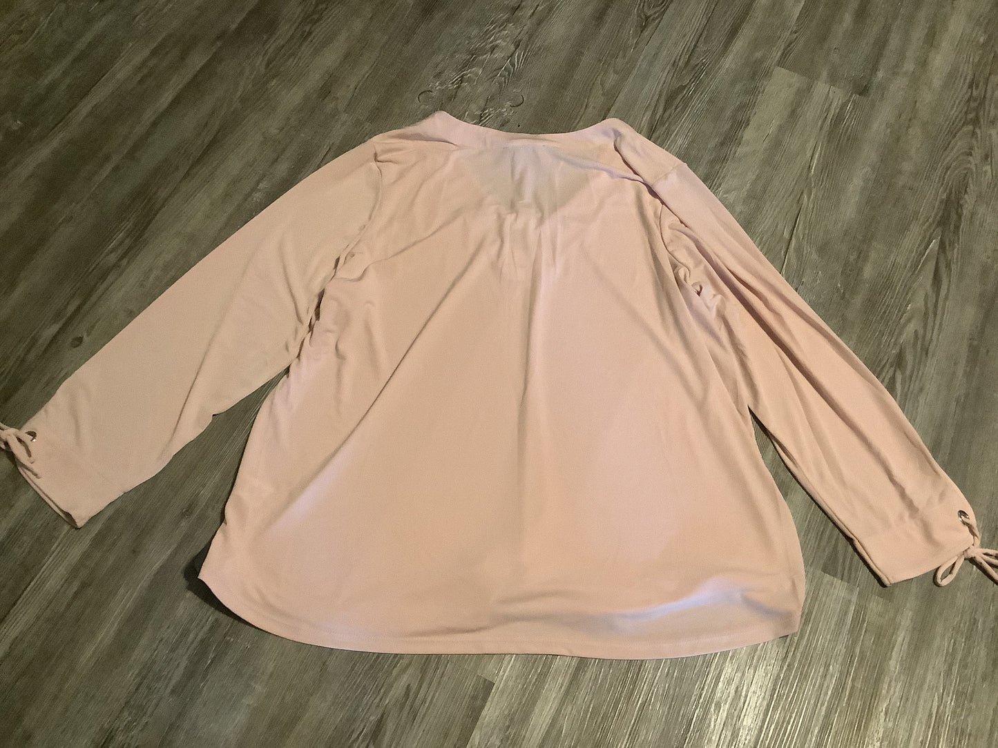 Top Long Sleeve By Tahari By Arthur Levine In Pink, Size: 1x