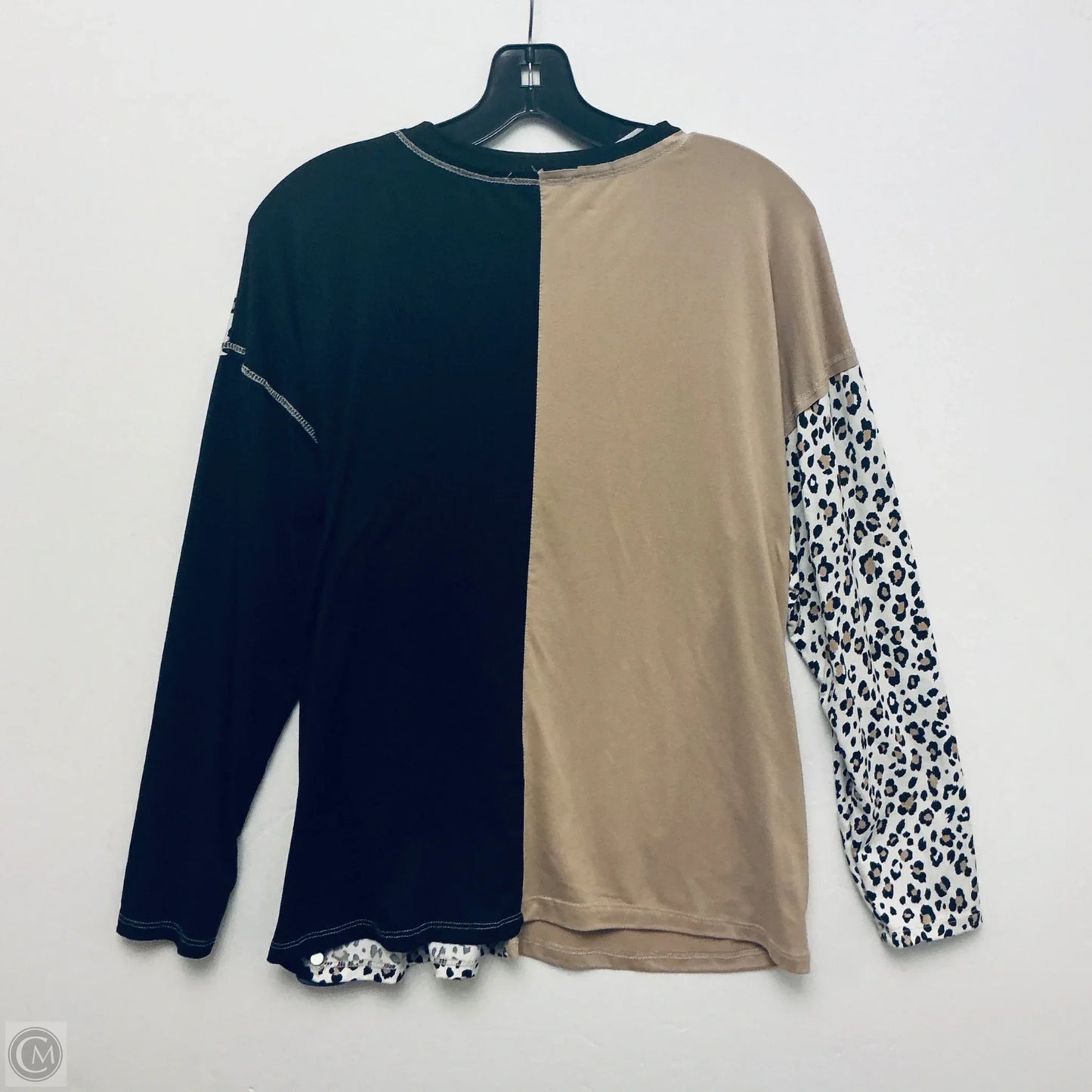 Top Long Sleeve Basic By Entro In Animal Print, Size: S
