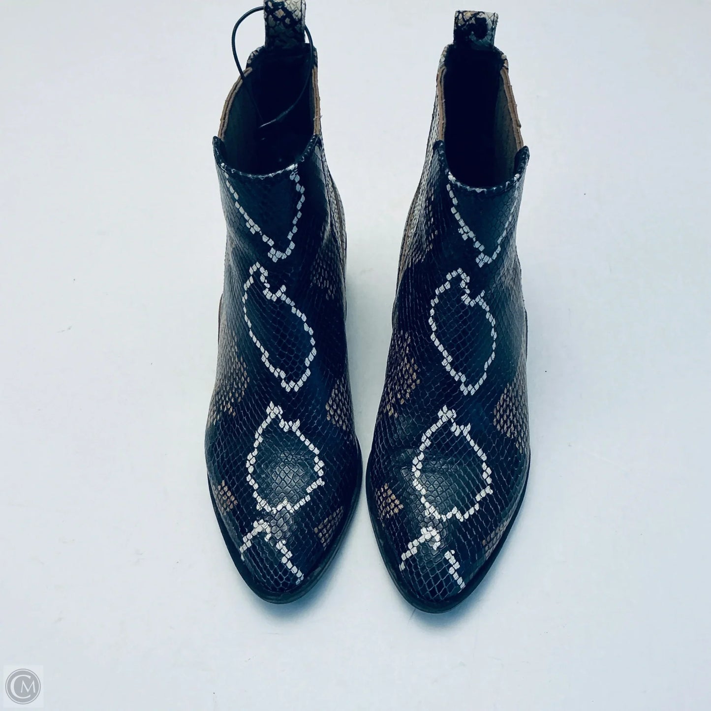 Boots Ankle Flats By Crown Vintage In Snakeskin Print, Size: 8