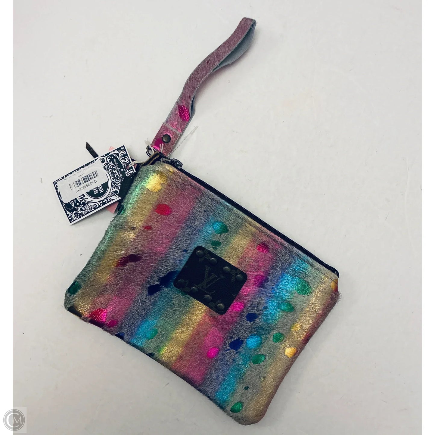 Wristlet Leather By Clothes Mentor, Size: Small