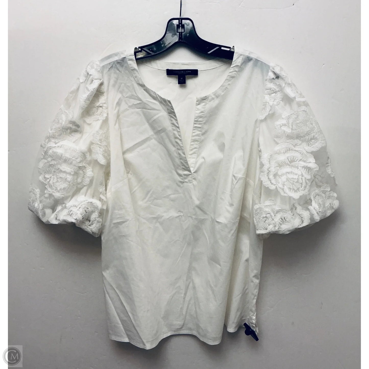 Top Short Sleeve By Marc New York In White, Size: 1x