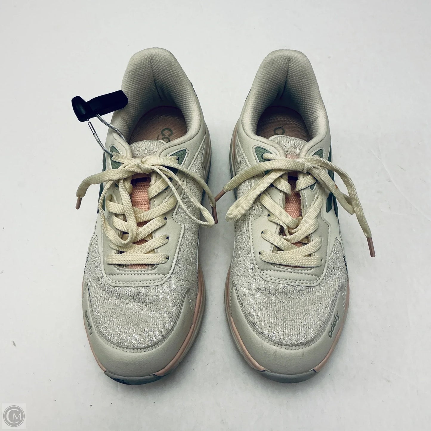 Shoes Athletic By Clothes Mentor In Cream, Size: 6.5