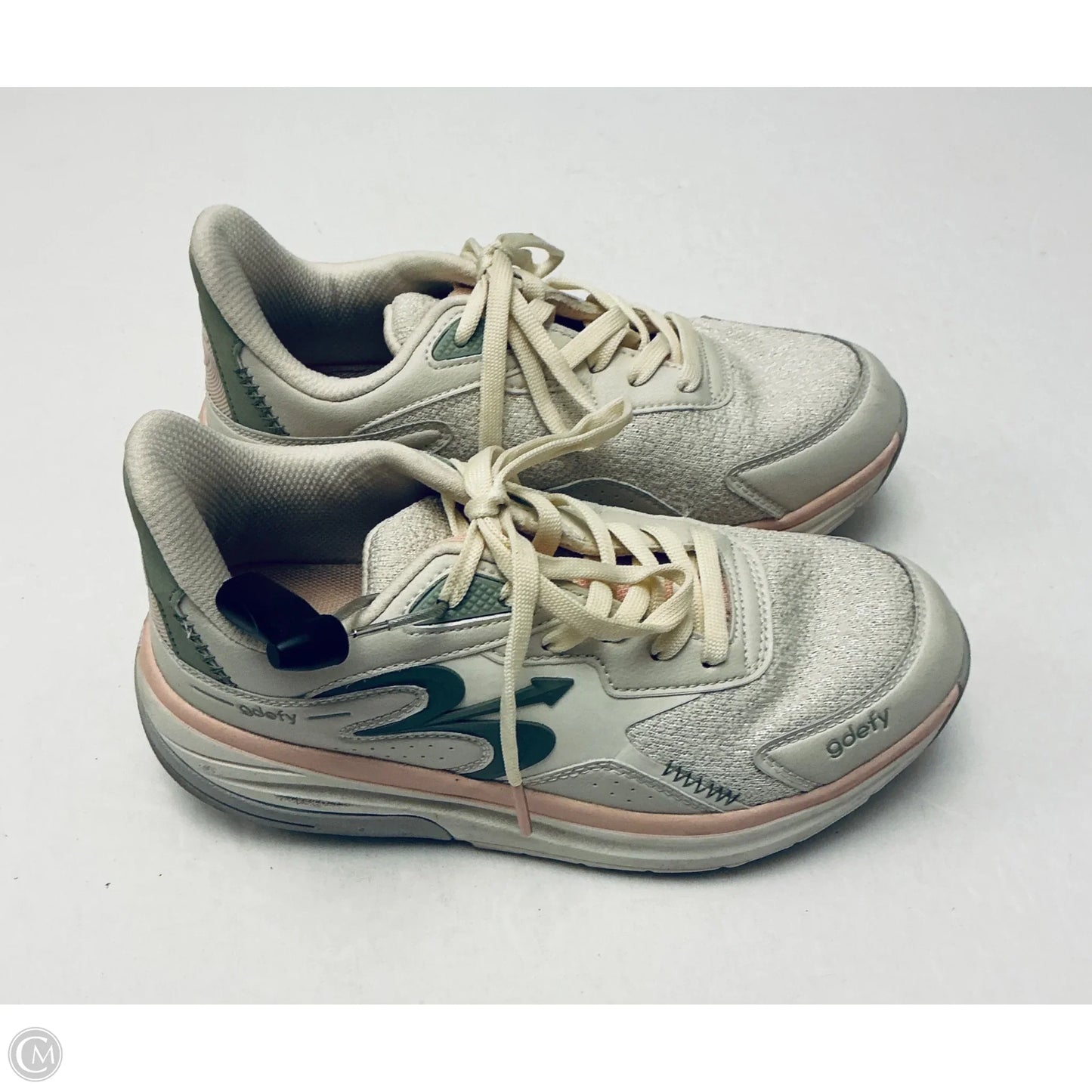 Shoes Athletic By Clothes Mentor In Cream, Size: 6.5