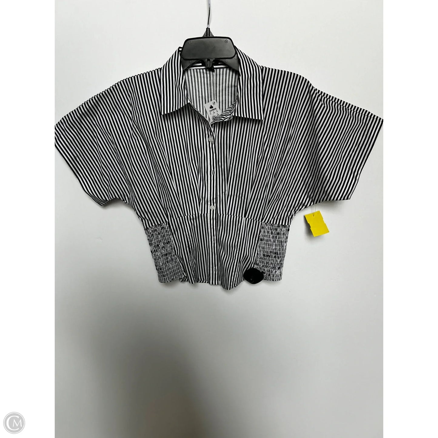 Top Short Sleeve By Express In Striped Pattern, Size: Xs