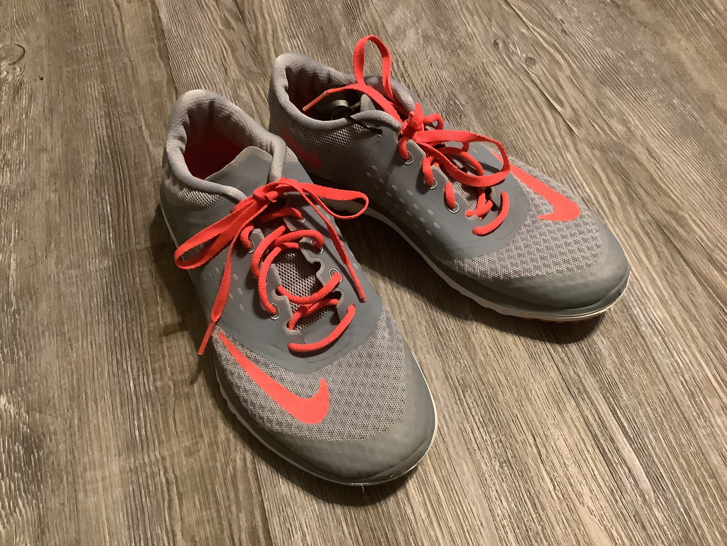 Shoes Athletic By Nike In Grey, Size: 6.5