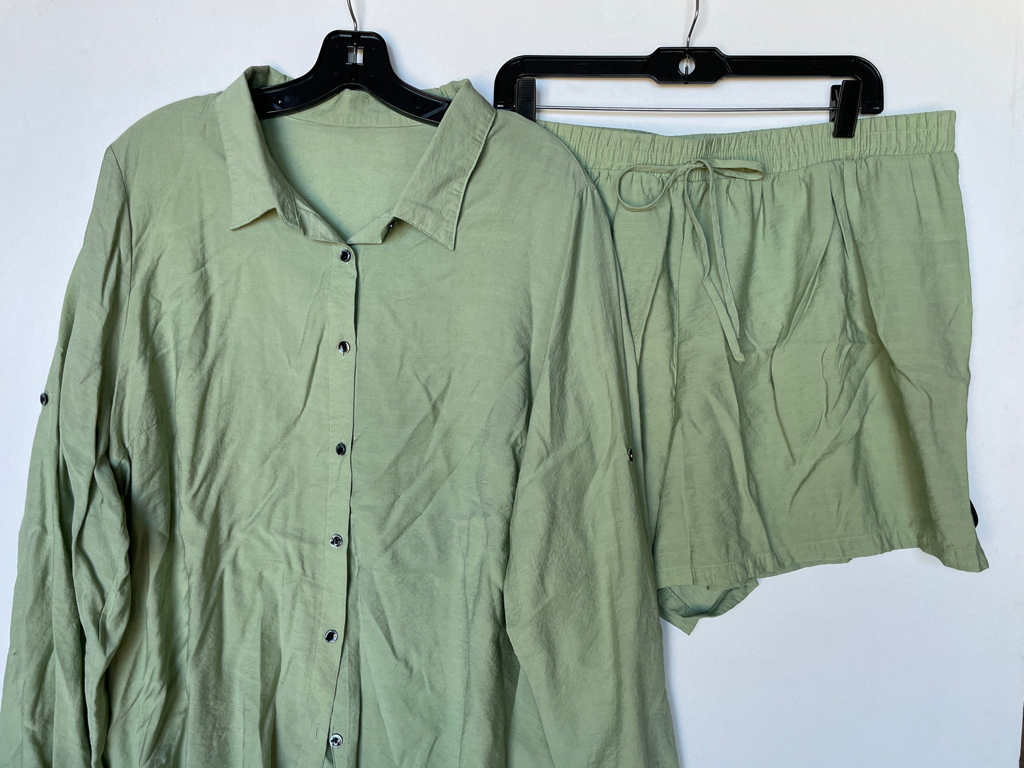 Shorts Set By Clothes Mentor In Green, Size: 2x