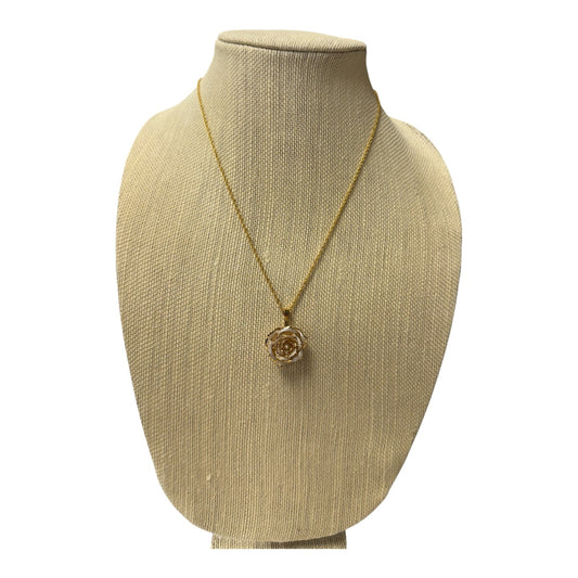 Necklace Pendant  In Gold