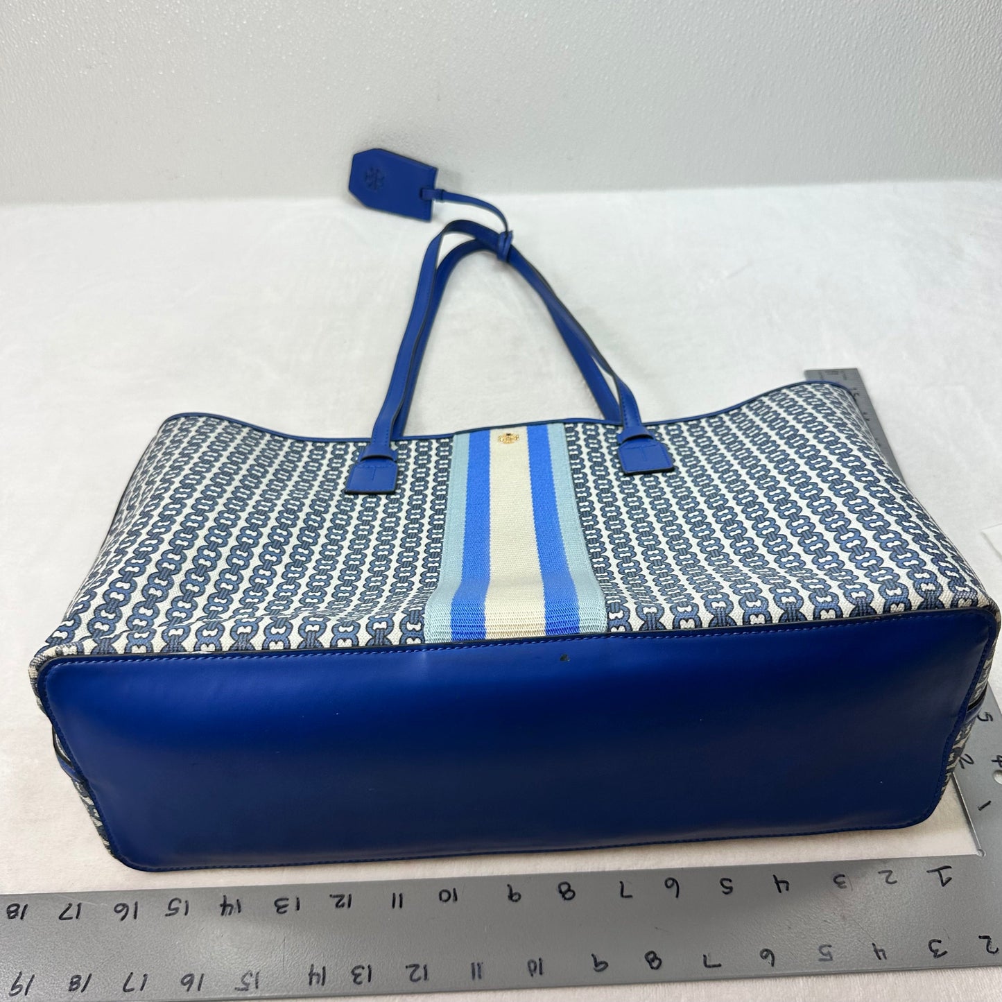 Handbag Designer By Tory Burch, Size: Medium