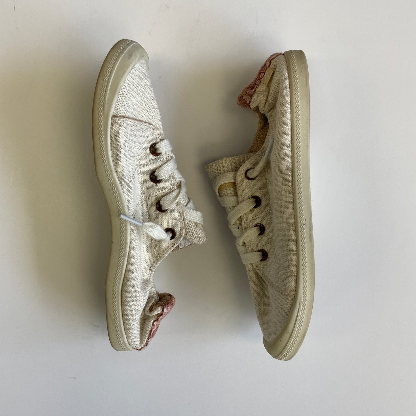 Shoes Sneakers By Tommy Bahama  Size: 7.5