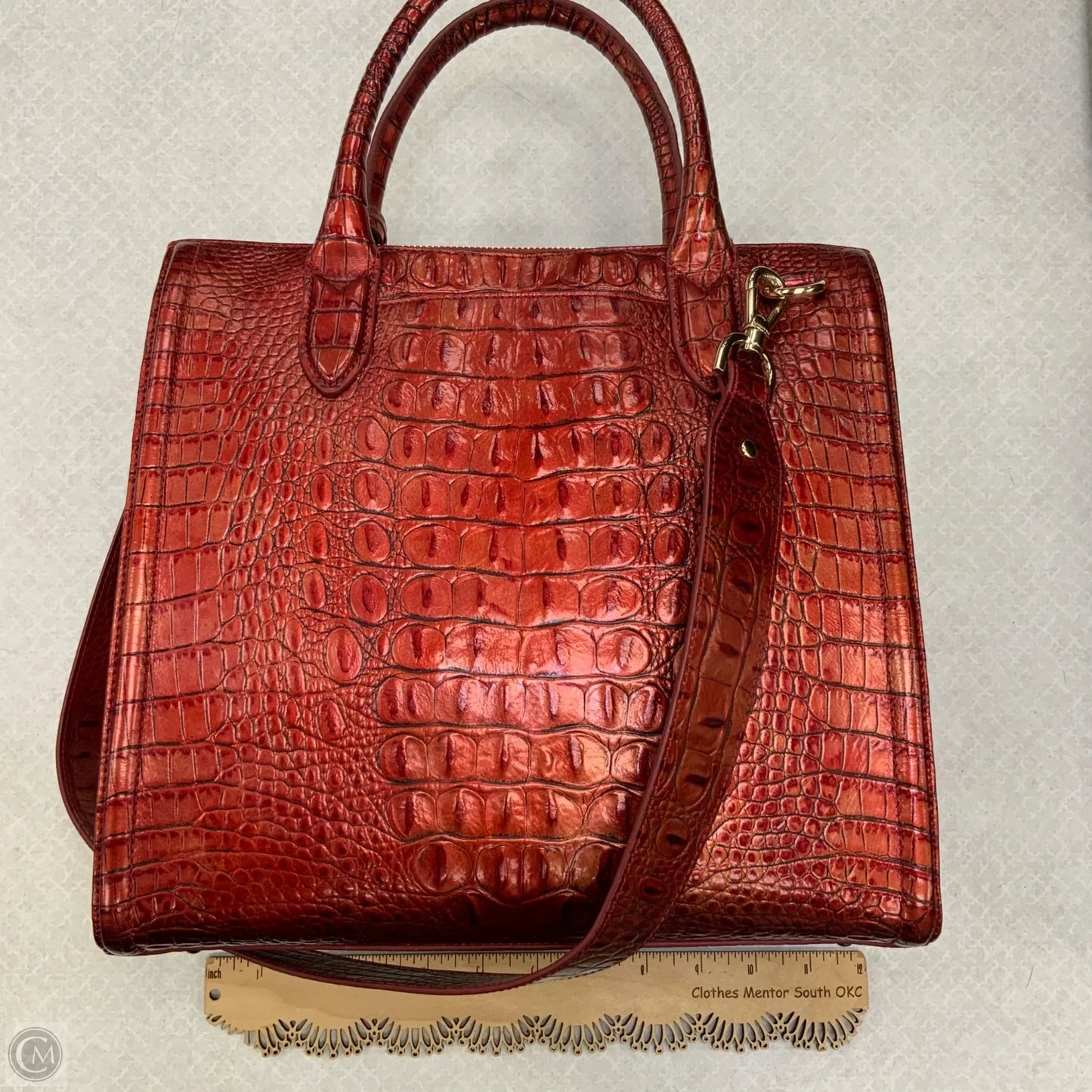 Handbag Designer By Brahmin, Size: Large